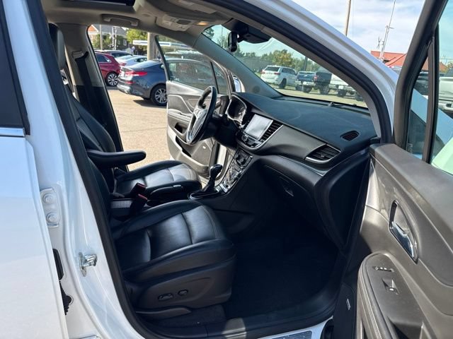 Used 2017 Buick Encore Premium w/ Experience Buick Package AWD/4WD image 12