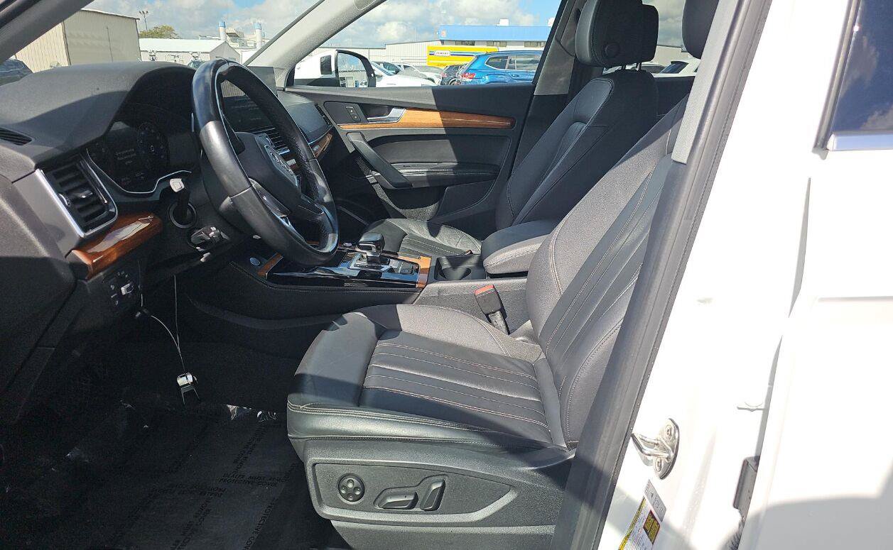 Used 2023 Audi Q5 2.0T Premium Plus AWD/4WD image 3