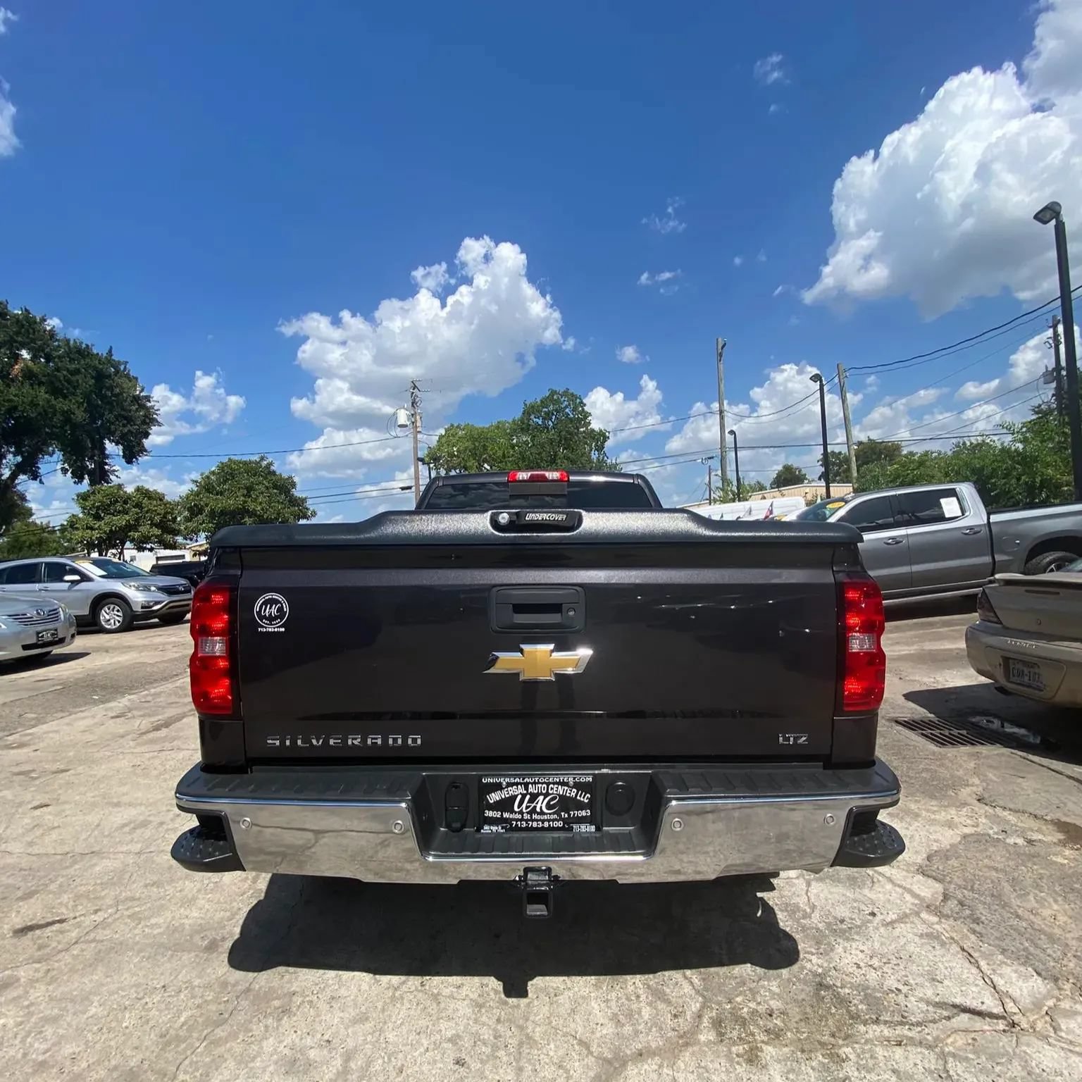 Used 2015 Chevrolet Silverado 1500 LTZ w/ LTZ Plus Package AWD/4WD image 6