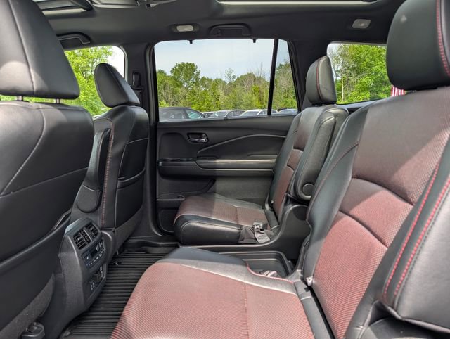 Used 2021 Honda Pilot Black Edition image 17
