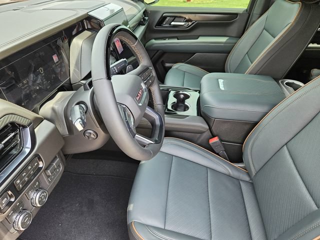 New 2026 GMC Yukon XL AT4 w/ AT4 Premium Plus Package AWD/4WD image 10