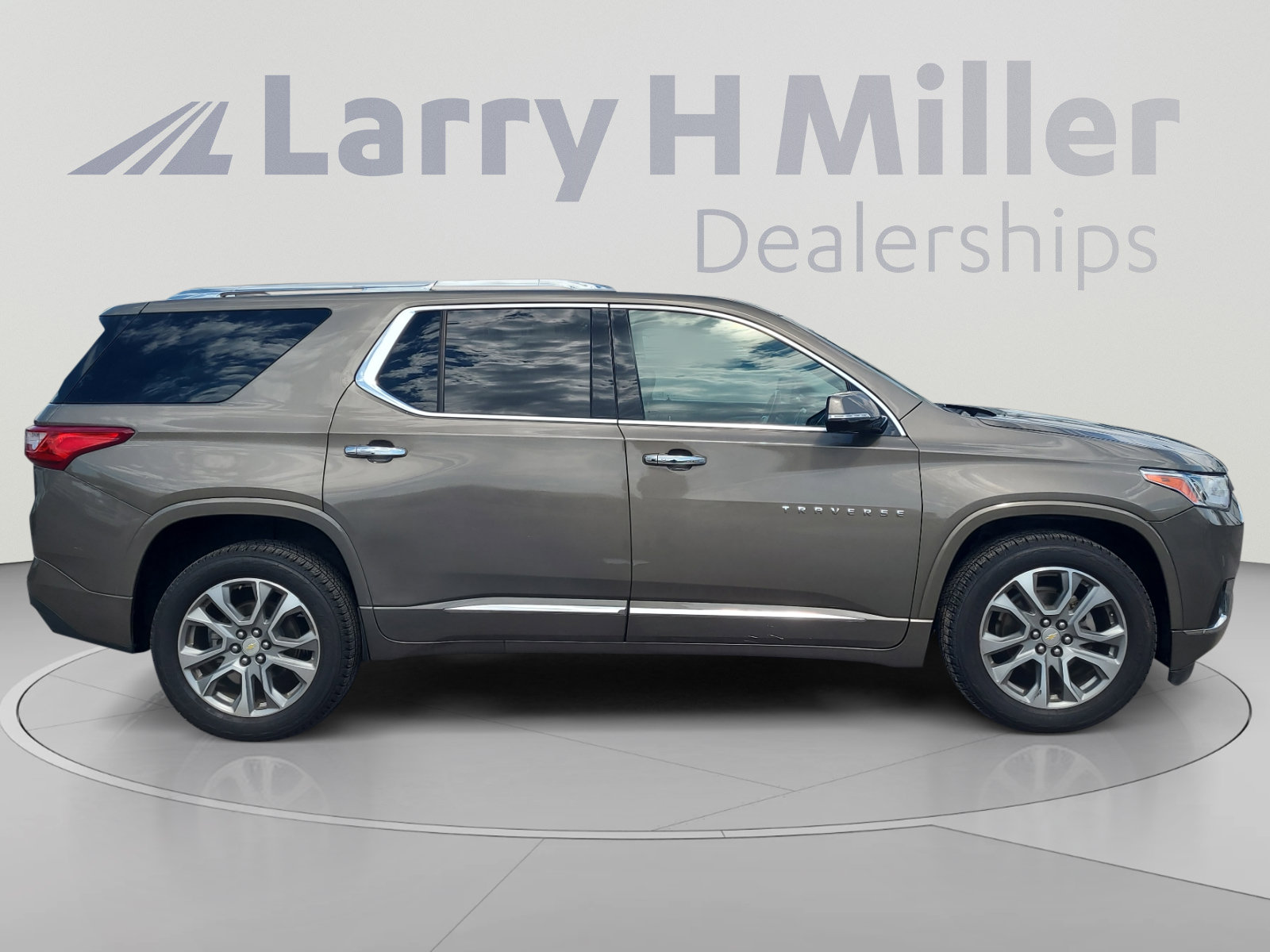 Used 2020 Chevrolet Traverse Premier AWD/4WD image 6