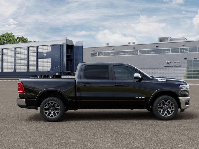 New 2025 RAM 1500 Laramie AWD/4WD image 21