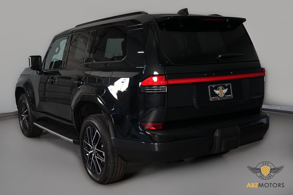 Used 2025 Lexus GX 550 image 7