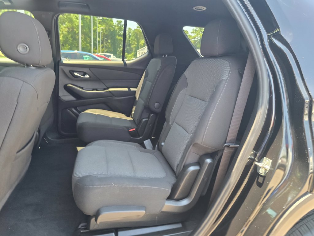 Certified 2023 Chevrolet Traverse LT FWD image 25