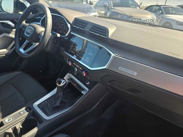 Used 2023 Audi Q3 2.0T Premium Plus w/ Premium Plus Package image 12