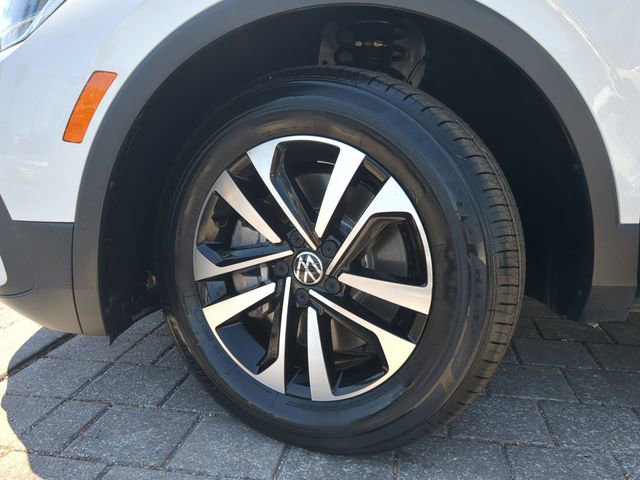 Certified 2023 Volkswagen Tiguan S FWD image 31