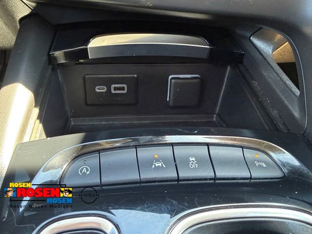 Used 2022 Buick Envision Preferred FWD image 21