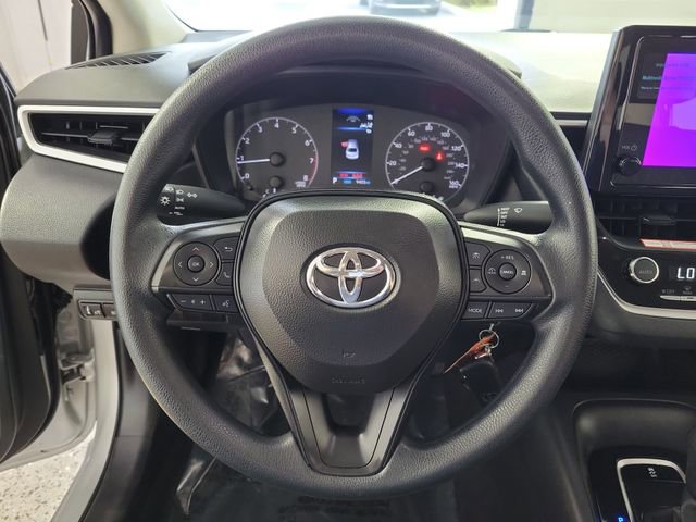 Used 2025 Toyota Corolla LE image 26