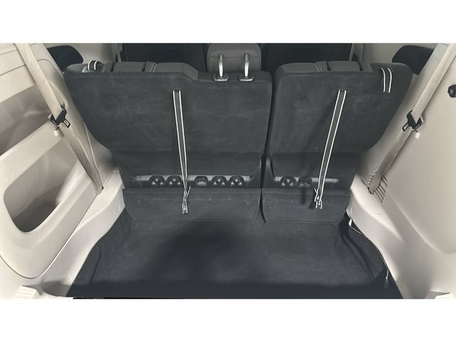 Used 2023 Chrysler Voyager LX FWD image 25
