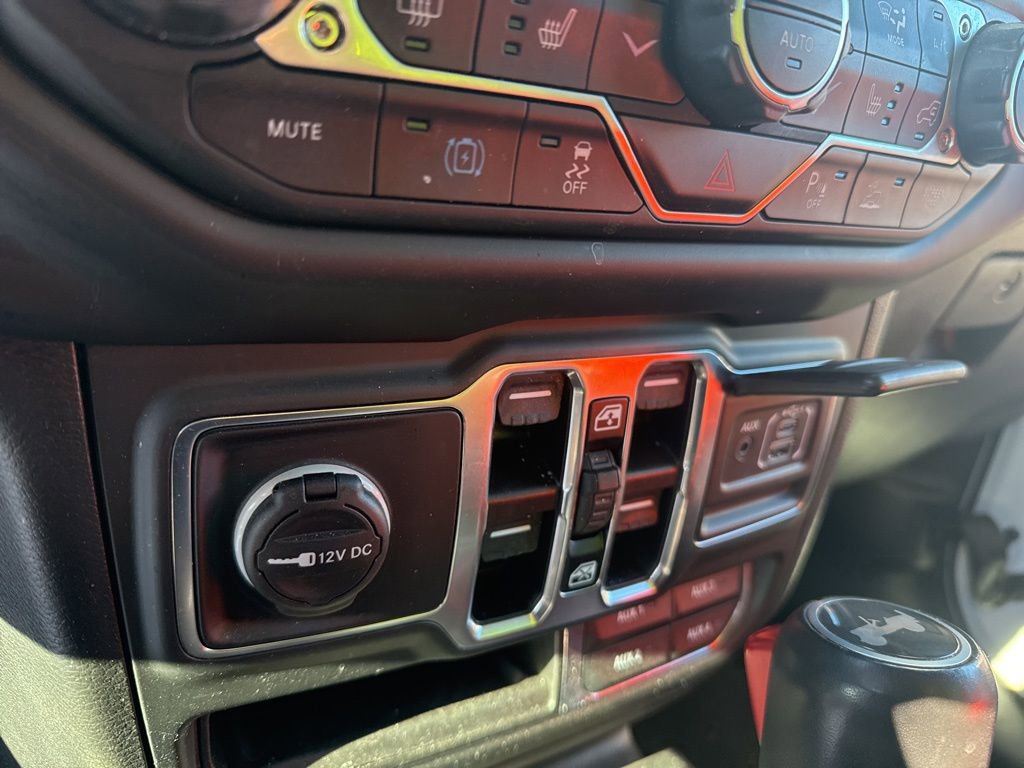 Used 2021 Jeep Wrangler Unlimited Sahara w/ Cold Weather Group image 20