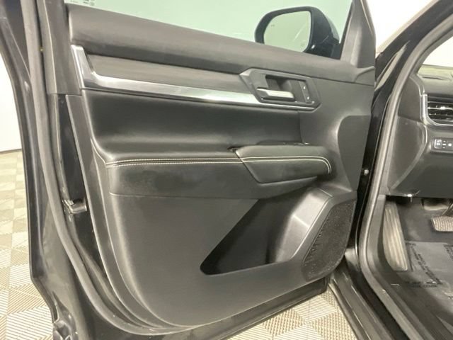 Used 2025 GMC Terrain Elevation FWD image 14