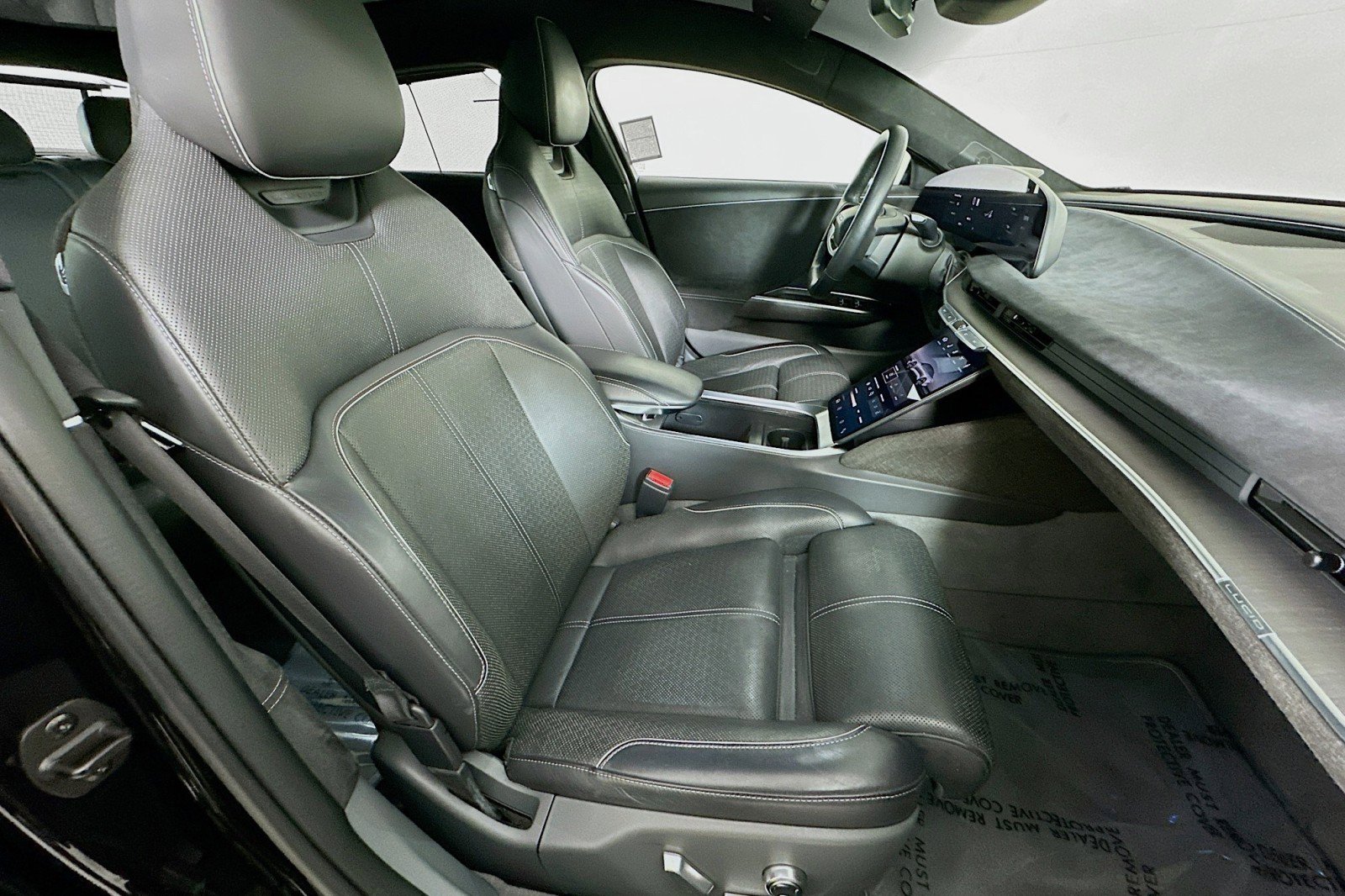 Used 2022 Lucid Air Grand Touring image 8