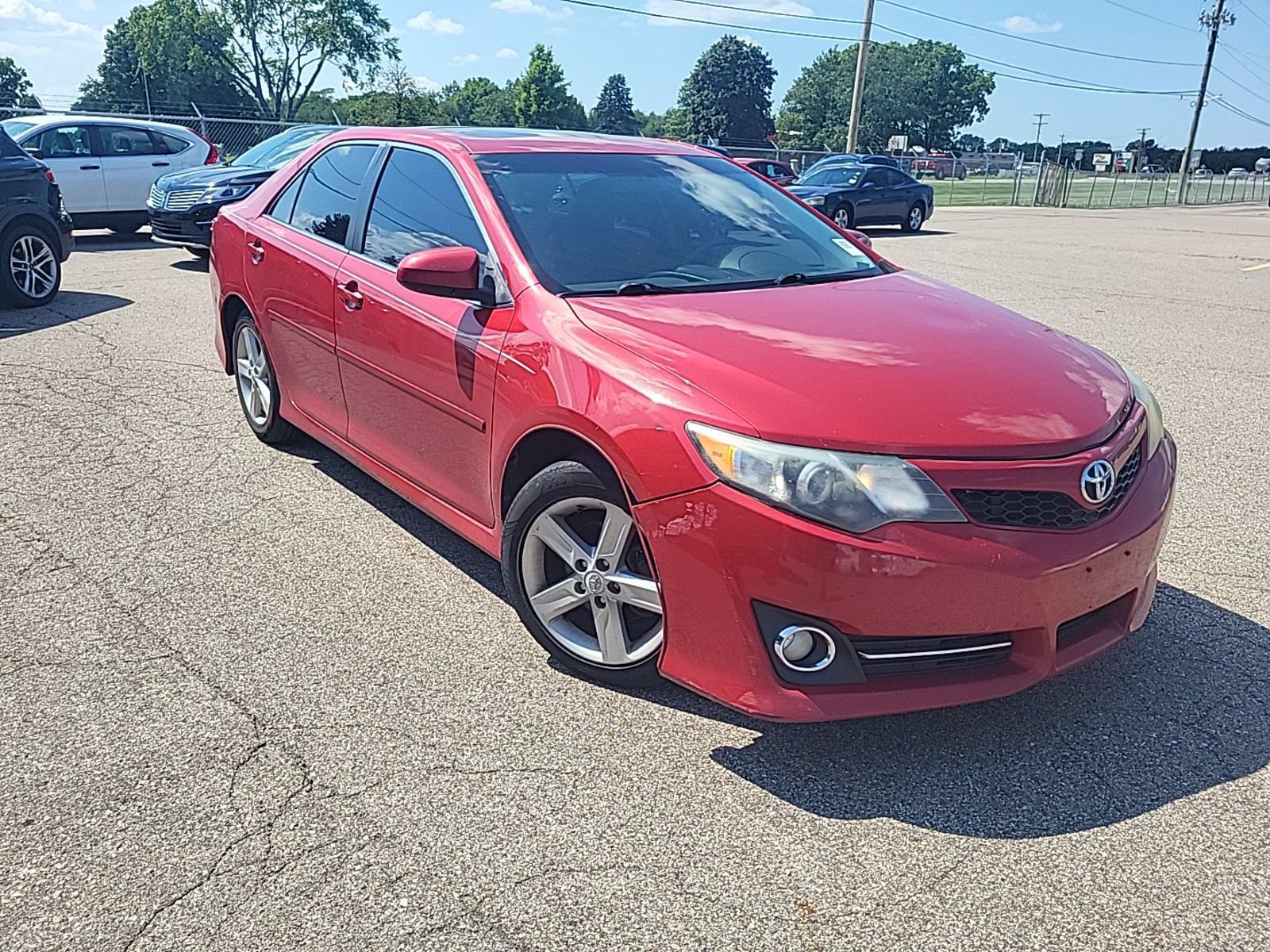 Used 2013 Toyota Camry SE FWD image 5