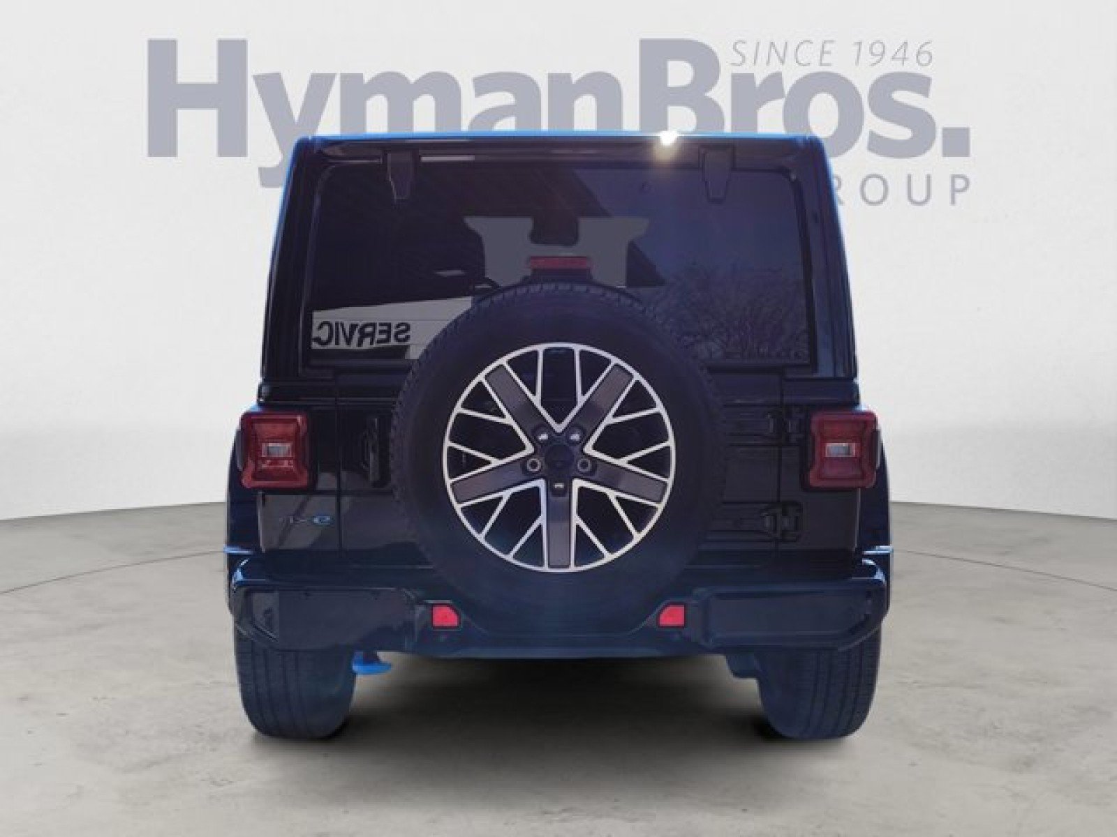 Used 2023 Jeep Wrangler Unlimited Sahara AWD/4WD image 4