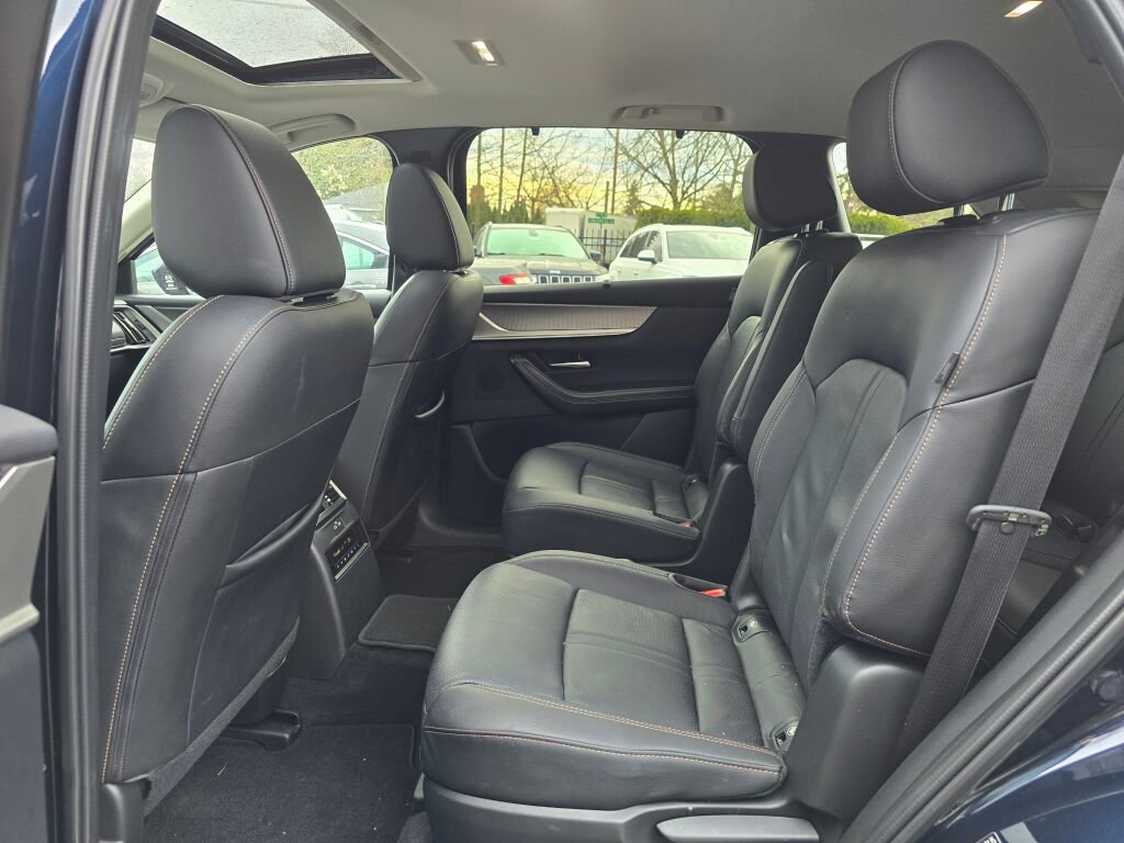 Certified 2024 MAZDA CX-90 Plug-In Hybrid w/ Preferred image 19