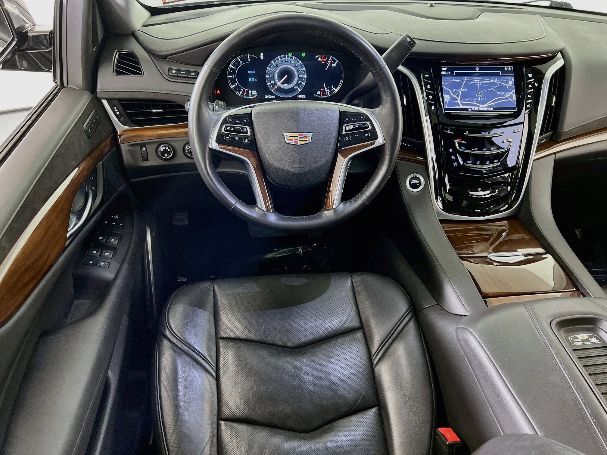 Used 2020 Cadillac Escalade Luxury AWD/4WD image 23