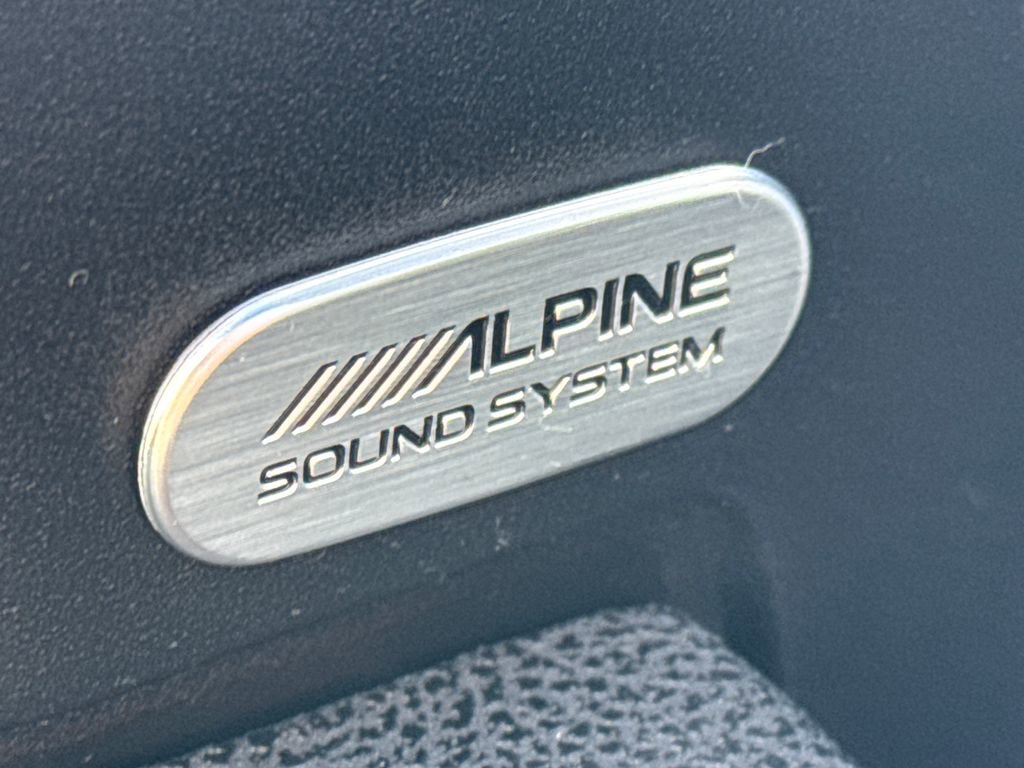 Used 2019 Dodge Charger SXT w/ Cold Weather Package image 33