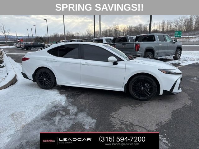 Used 2026 Toyota Camry SE image 7