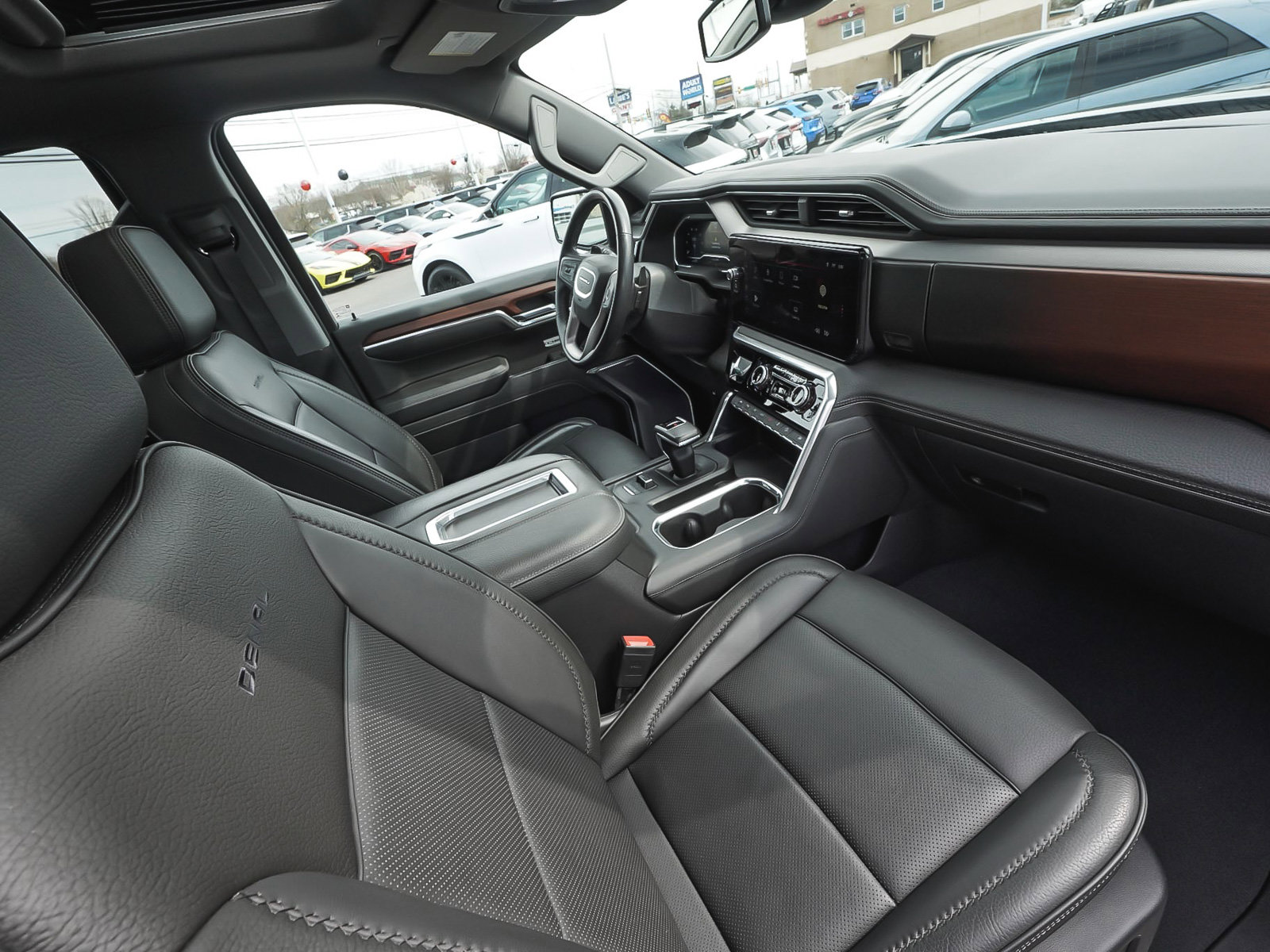 Used 2022 GMC Sierra 1500 Denali AWD/4WD image 46