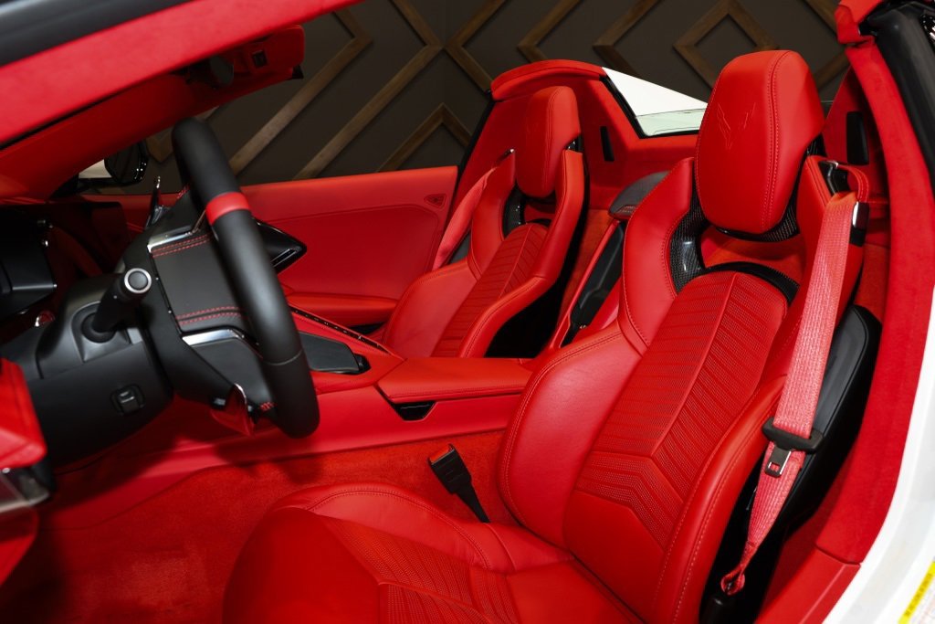 Used 2024 Chevrolet Corvette Stingray Premium Conv w/ Z51 Performance Package image 4