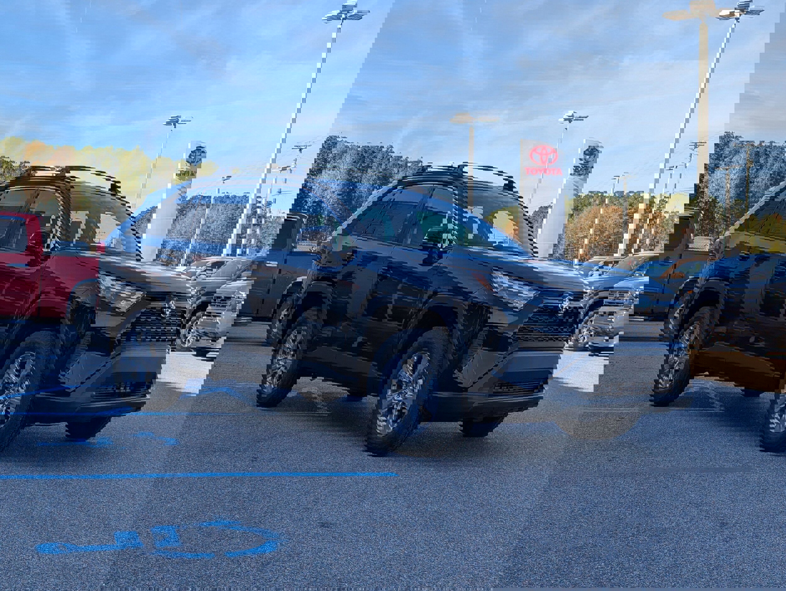 New 2025 Toyota RAV4 XLE image 7