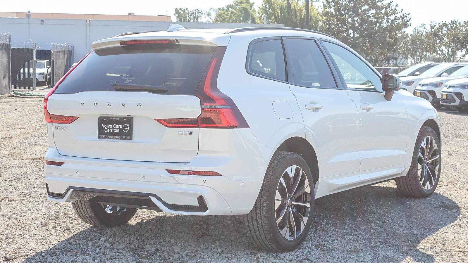New 2026 Volvo XC60 B5 Plus w/ Climate Package PRO AWD/4WD image 20