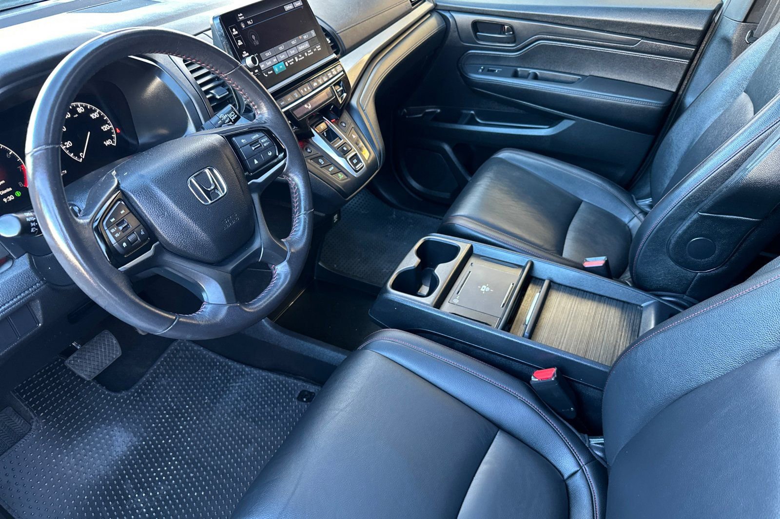 Used 2025 Honda Odyssey Sport-L image 12
