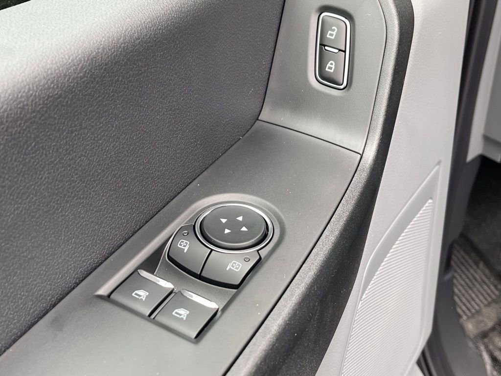 New 2025 Ford F550 4x4 Regular Cab Super Duty image 13