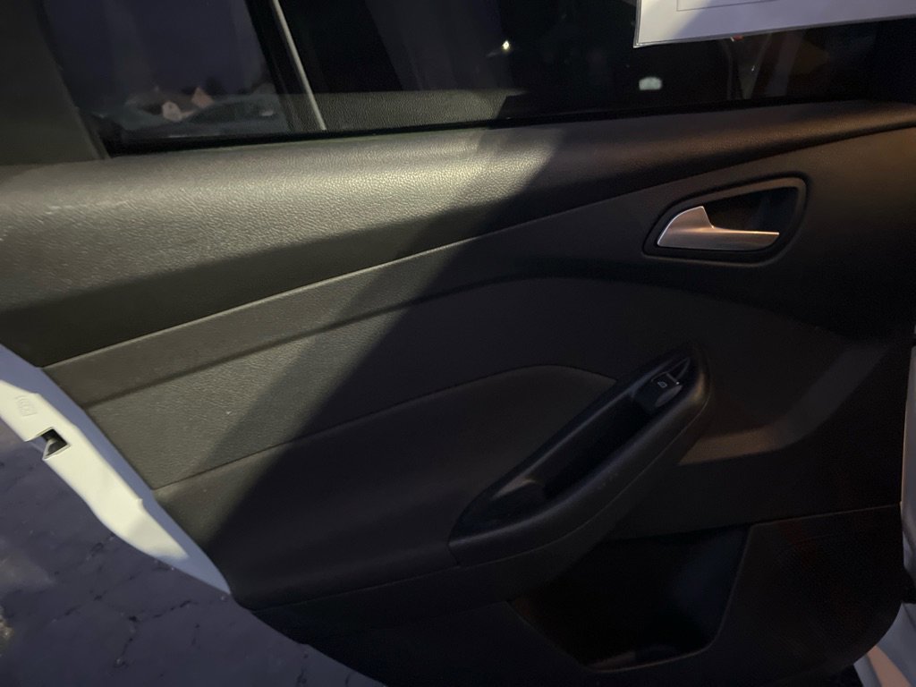 Used 2017 Ford Focus ST image 13