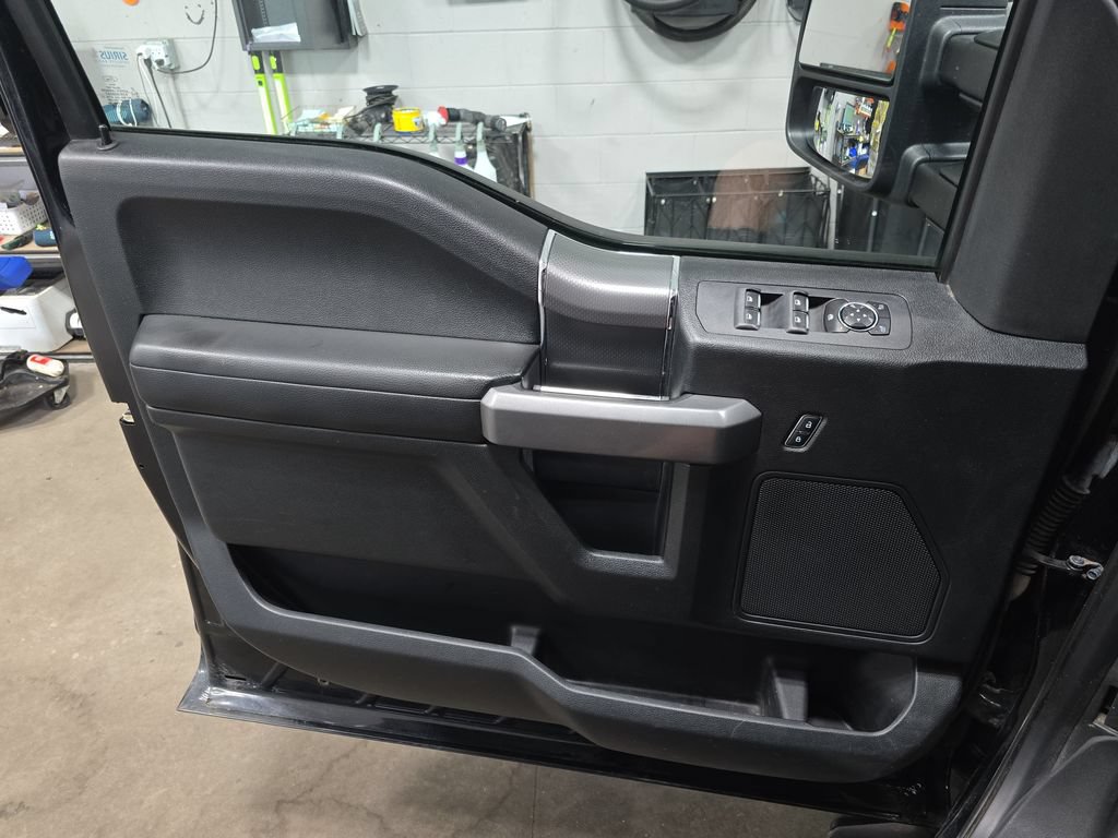 Used 2016 Ford F150 XLT w/ Equipment Group 301A Mid AWD/4WD image 27