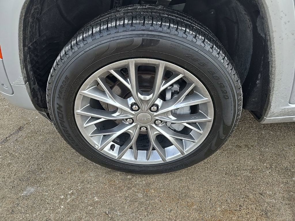 Used 2025 Jeep Grand Cherokee Summit image 23