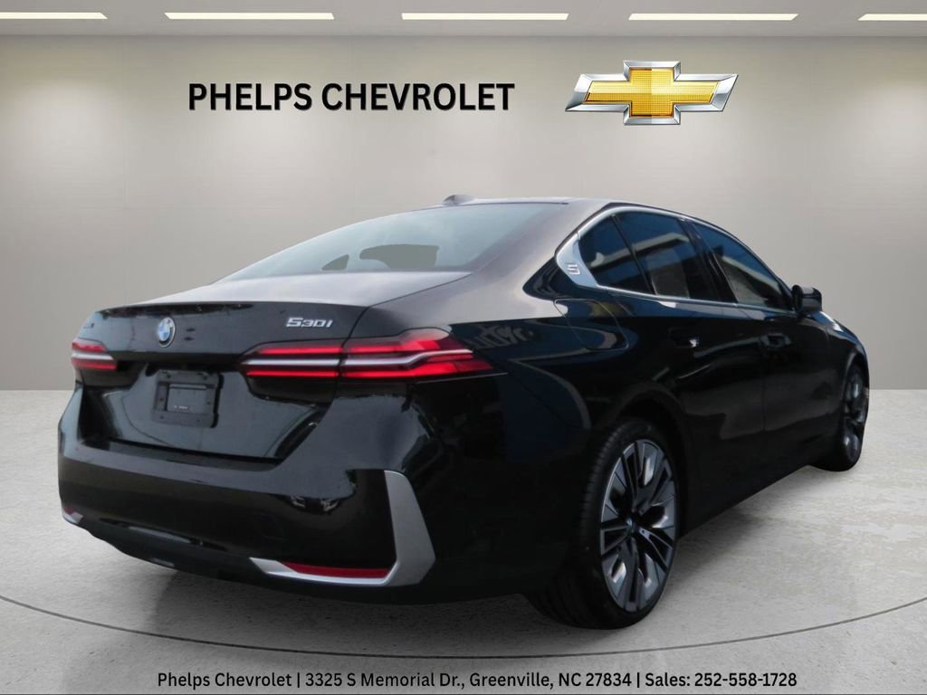 Used 2025 BMW 530i xDrive AWD/4WD image 8