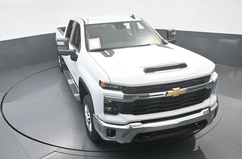 Used 2025 Chevrolet Silverado 2500 LT w/ Convenience Package image 52