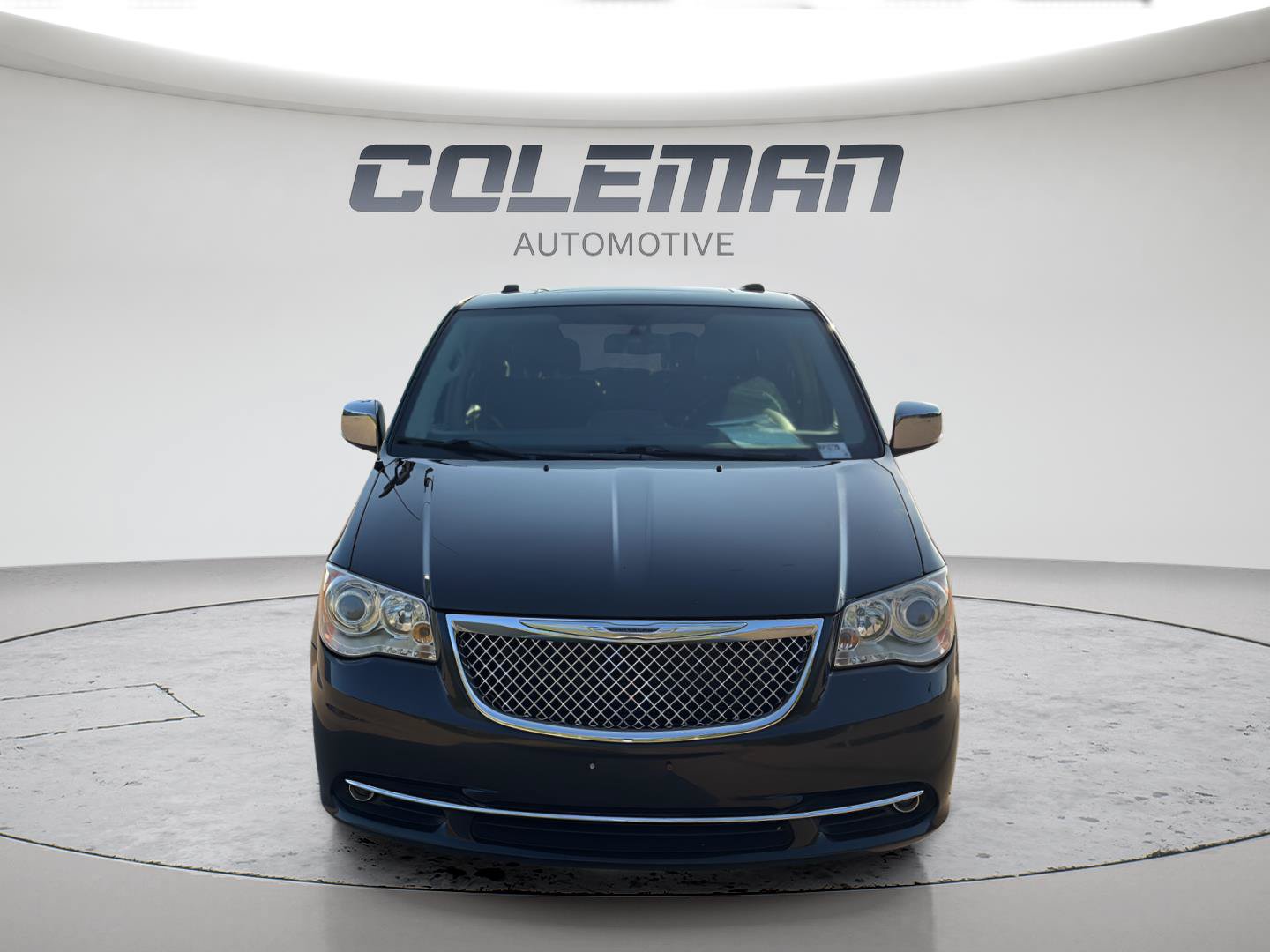 Used 2015 Chrysler Town & Country Limited Platinum w/ Trailer Tow Group FWD image 28