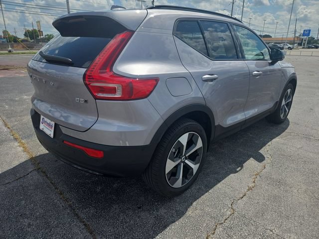 Used 2026 Volvo XC40 B5 Plus AWD/4WD image 8