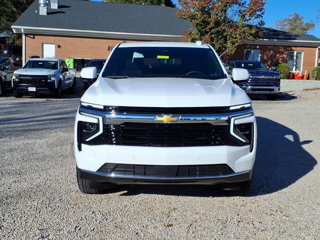 New 2026 Chevrolet Suburban LS RWD image 2