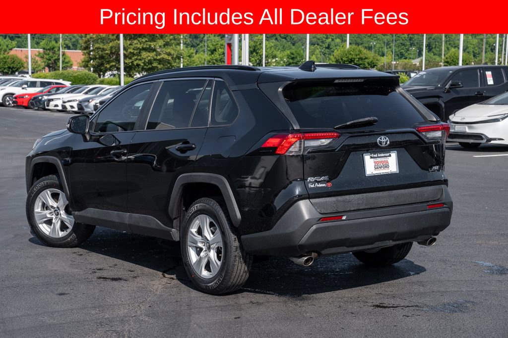 Used 2020 Toyota RAV4 XLE FWD image 3