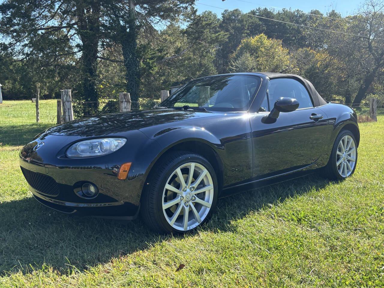 Used 2008 MAZDA MX-5 Miata Touring image 1