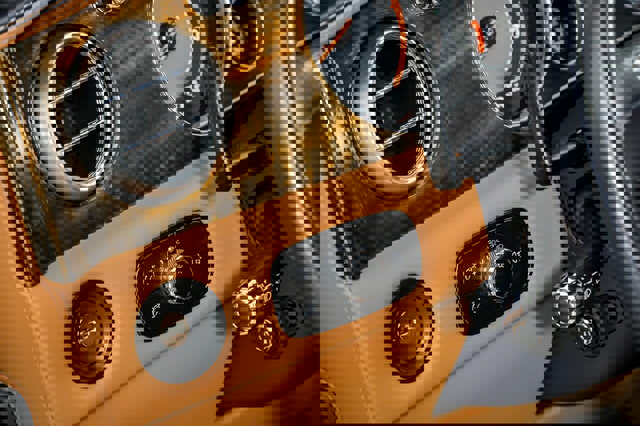 Used 2015 Bentley Flying Spur V8 image 29