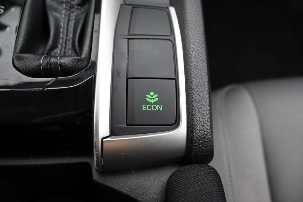 Used 2018 Honda Civic EX image 31