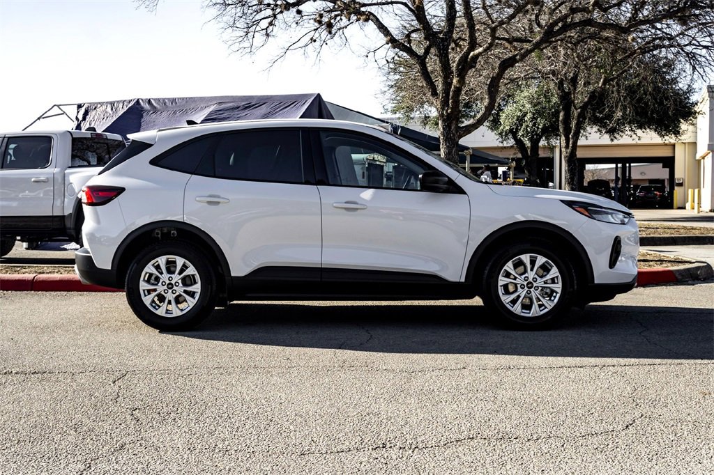 Used 2025 Ford Escape Active image 4