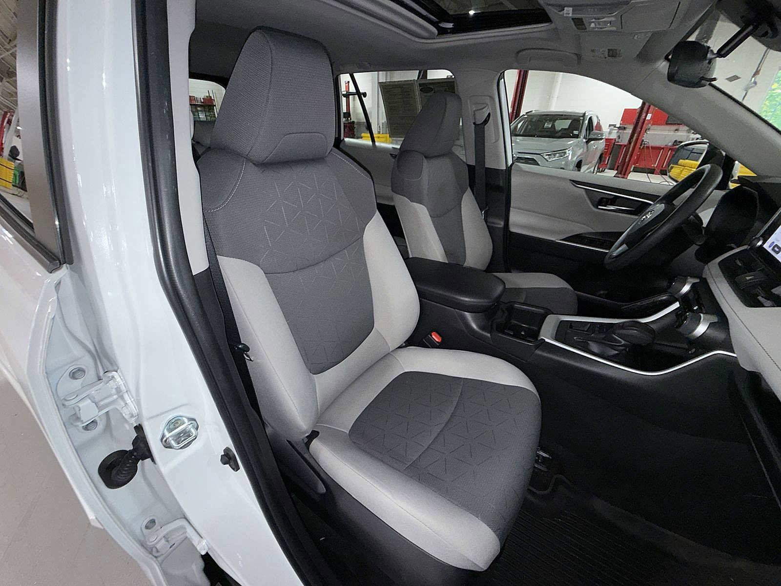 Certified 2023 Toyota RAV4 XLE w/ Convenience Package AWD/4WD image 16