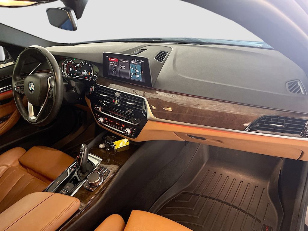 Used 2019 BMW 540i w/ Convenience Package RWD image 30