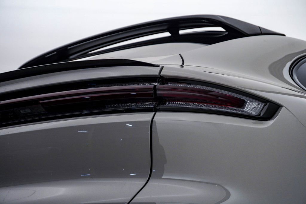 New 2026 Porsche Cayenne S image 12