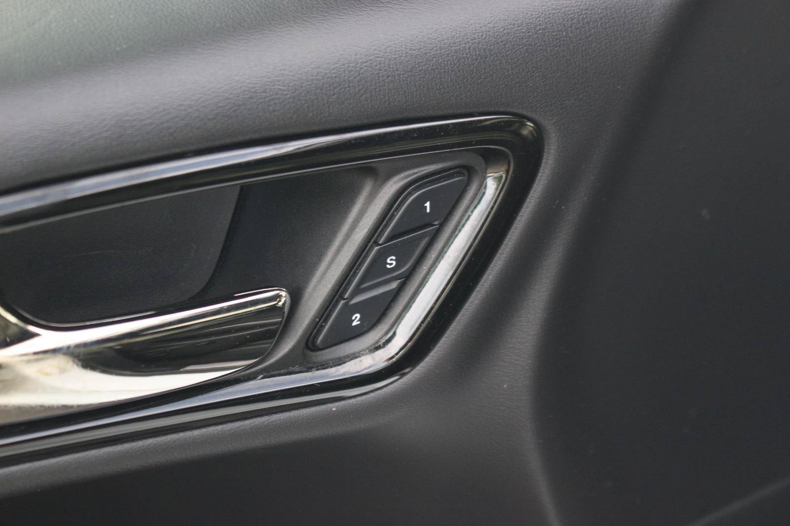 Used 2022 Dodge Durango R/T AWD/4WD image 16