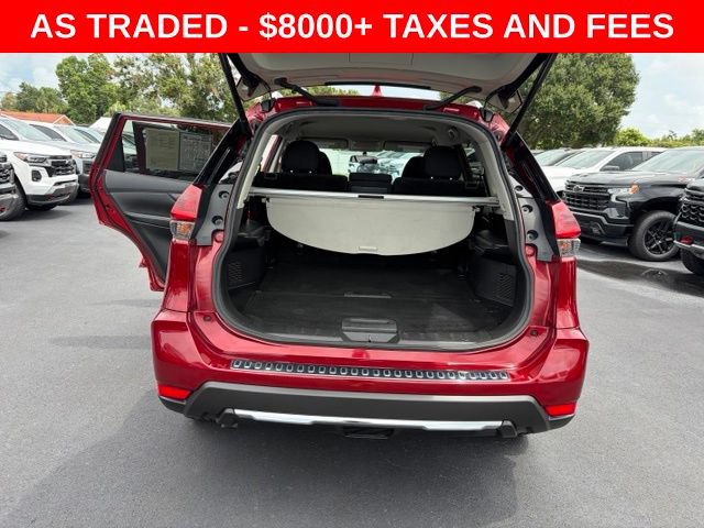 Used 2018 Nissan Rogue SV w/ Premium Package FWD image 16