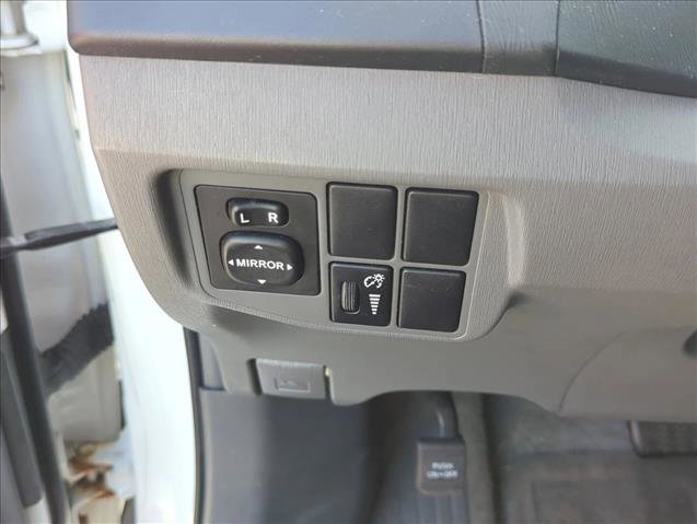 Used 2010 Toyota Prius Three image 12