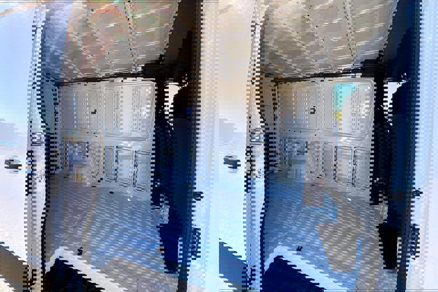 Used 2024 Mercedes-Benz Sprinter 2500 image 20