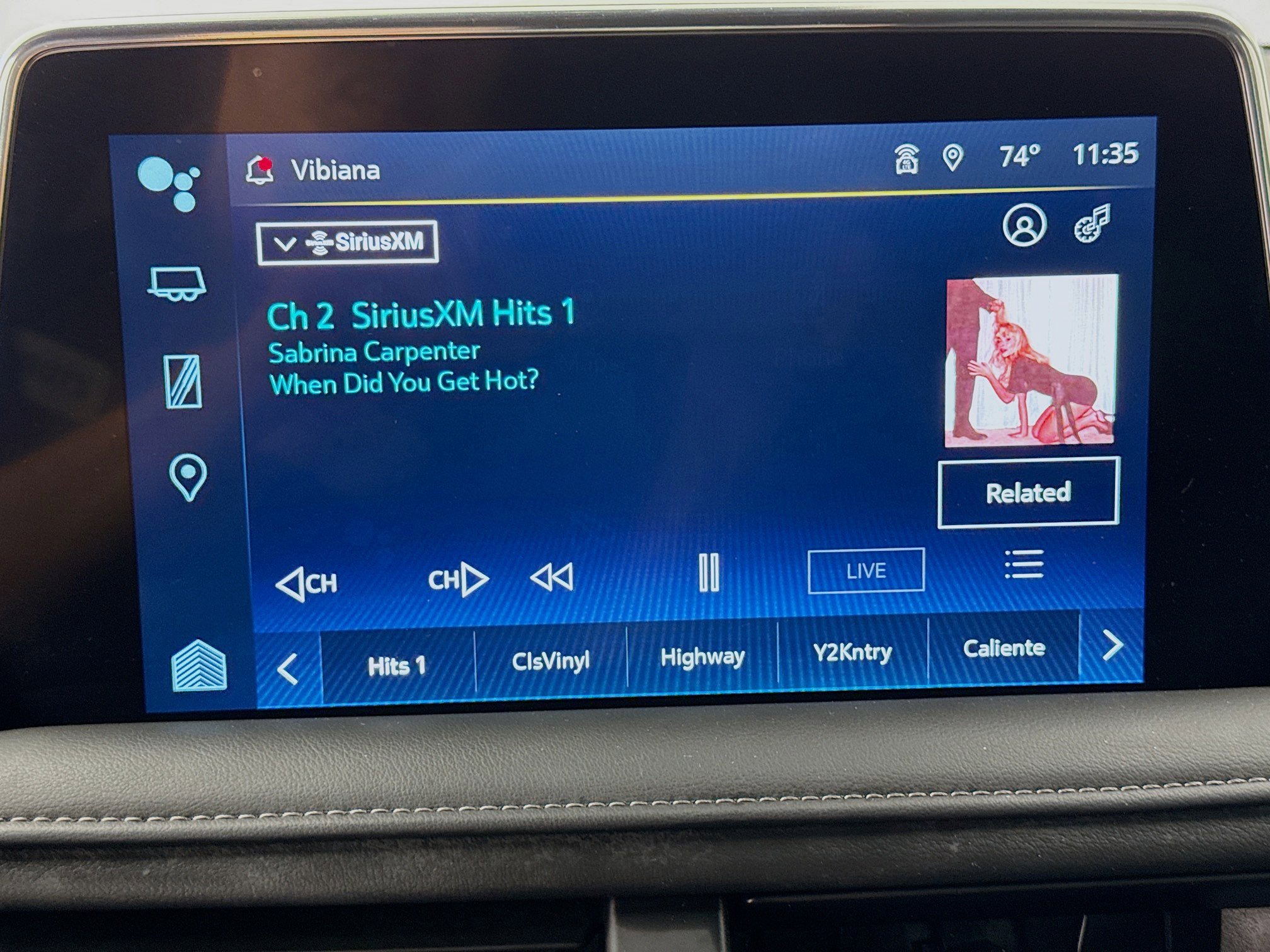 Used 2023 Chevrolet Tahoe Z71 w/ Luxury Package AWD/4WD image 15